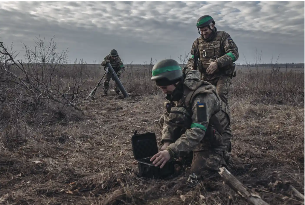 Nga nói lực lượng Ukraine ở miền Nam bị bao vây, nhiều binh sĩ đầu hàng - 1 Nga nói lực lượng Ukraine ở miền Nam bị bao vây, nhiều binh sĩ đầu hàng - 1