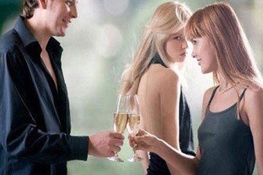 Vợ đẹp, vẫn cặp bồ!