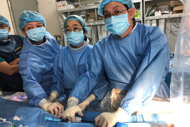 Đặt máy tạo nhịp tim thành công cho bệnh nhân suy thận mãn giai đoạn cuối