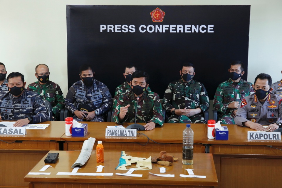 Tắt hy vọng tìm thấy thủy thủ sống sót trên tàu ngầm Indonesia - 1 Tắt hy vọng tìm thấy thủy thủ sống sót trên tàu ngầm Indonesia - 1