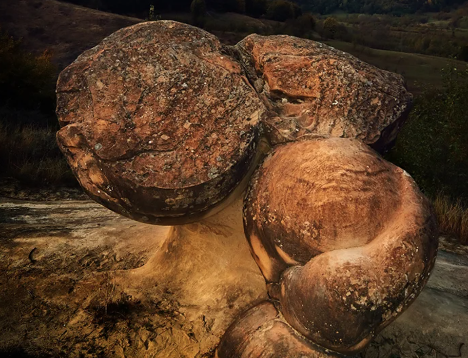 Bí ẩn những viên đá sống ở Romania - 2 Bí ẩn những viên đá sống ở Romania - 2