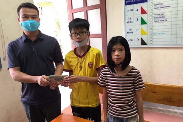 Học sinh lớp 7 trả lại 50 triệu đồng nhặt được bên đường