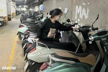 Chung cư Hà Nội cấm gửi xe điện: Bùng nổ tranh cãi trong nhóm cư dân