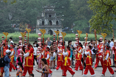 Độc đáo lễ hội đình Kim Ngân rước vàng, bạc quanh phố cổ Hà Nội