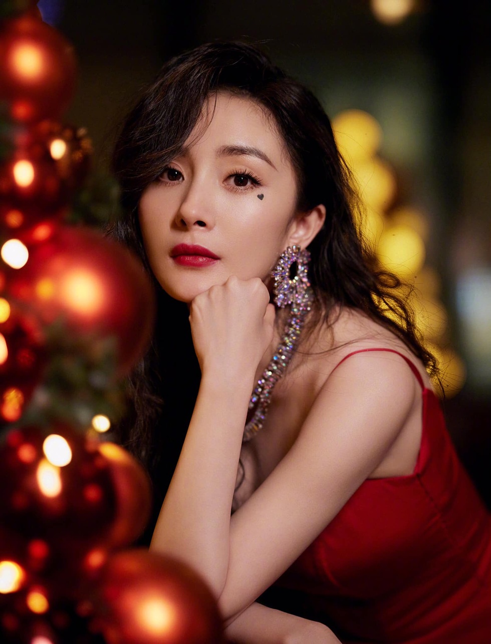 Dương Mịch: Quý cô tuổi Dần xinh đẹp và giàu có của màn ảnh Hoa ngữ - 17 Dương Mịch: Quý cô tuổi Dần xinh đẹp và giàu có của màn ảnh Hoa ngữ - 17