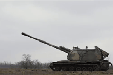 Siêu pháo thần sấm của Nga cơ động nã hỏa lực phá hủy mục tiêu tại Ukraine