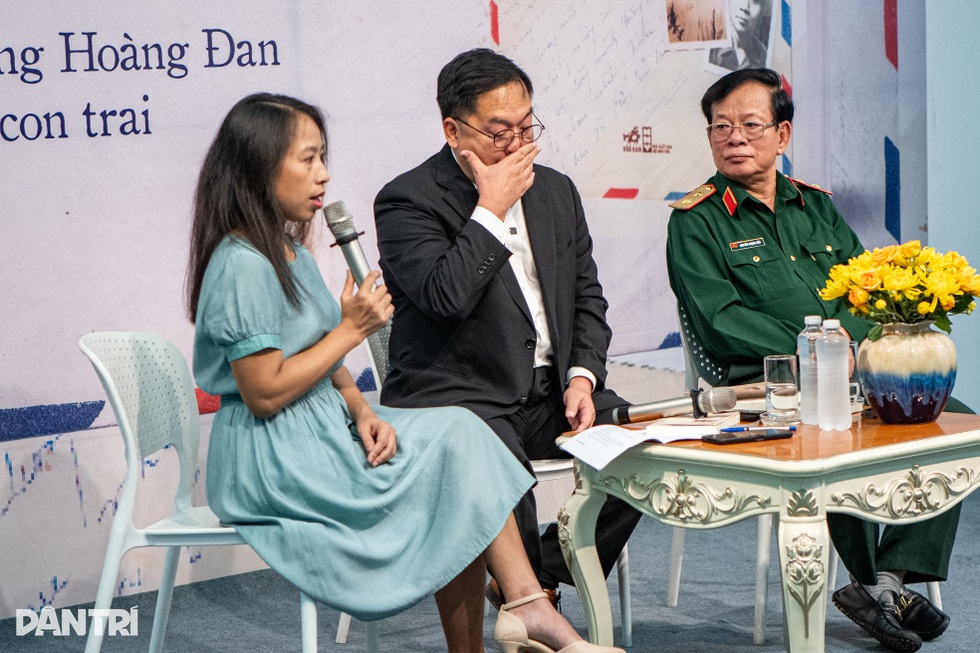 Tướng Hoàng Đan đạp xe 1.300km hỏi cưới vợ, bài học dạy con từ chiếc bát vỡ - 7 Tướng Hoàng Đan đạp xe 1.300km hỏi cưới vợ, bài học dạy con từ chiếc bát vỡ - 7