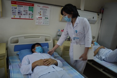 Bác sĩ kêu gọi cùng người anh hiến tủy dành cơ hội sống cho em trai