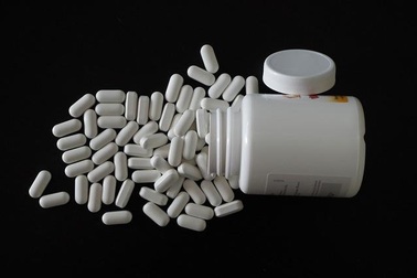 Cảnh báo về độ an toàn của kháng sinh nhóm fluoroquinolone