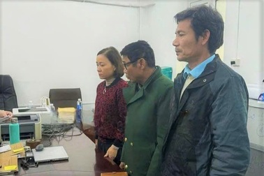 Bắt nguyên trưởng phòng nông nghiệp ở Hòa Bình