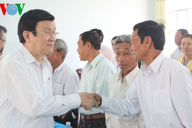 Chủ tịch nước đề nghị hỗ trợ vốn cho ngư dân đóng tàu vươn khơi