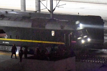 Những hình ảnh đầu tiên của đoàn tàu được cho đang chở ông Kim Jong-un tới Việt Nam