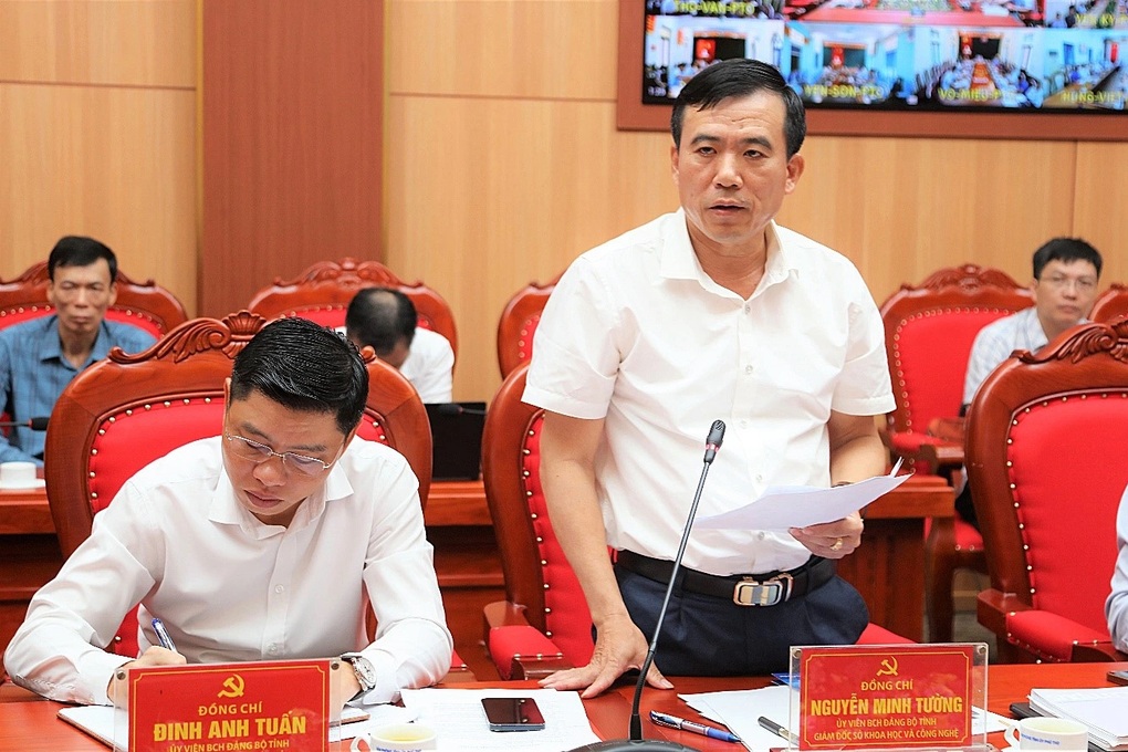 Bí thư Phú Thọ: Chuyển đổi số phải giúp người dân không phải đi lại nhiều - 3 Bí thư Phú Thọ: Chuyển đổi số phải giúp người dân không phải đi lại nhiều - 3