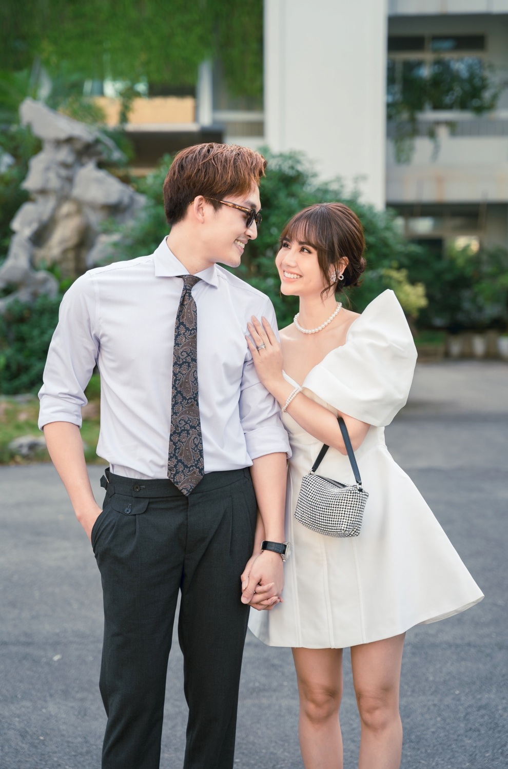 Huyền Lizzie, Đình Tú... tập hôn khiến Hồng Đăng sửng sốt vì táo bạo - 5 Huyền Lizzie, Đình Tú... tập hôn khiến Hồng Đăng sửng sốt vì táo bạo - 5