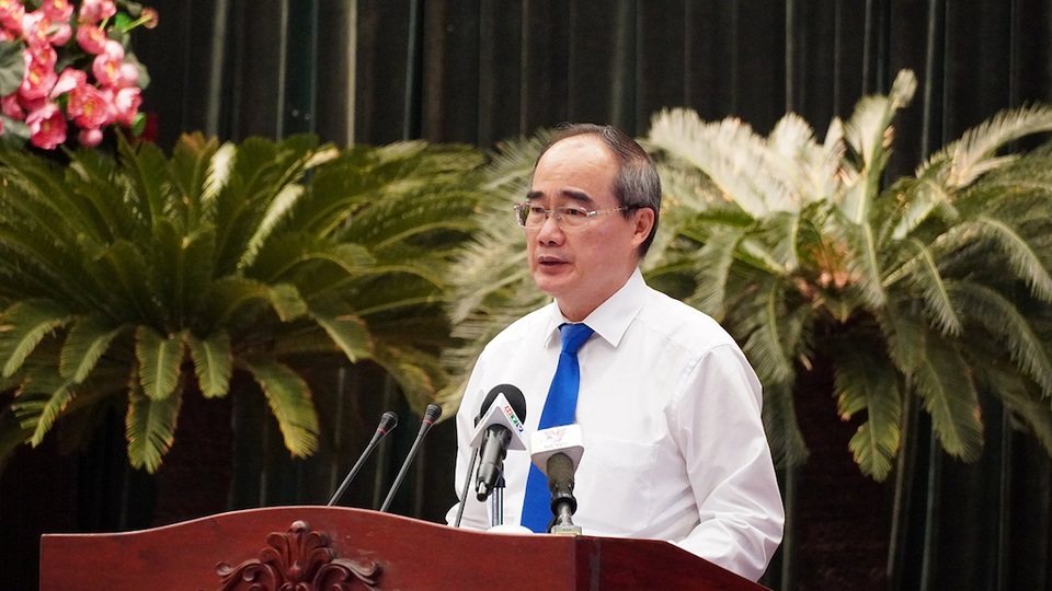 Cán bộ làm trái quy định thì không thể bắt nhân dân làm đúng - 2 Cán bộ làm trái quy định thì không thể bắt nhân dân làm đúng - 2