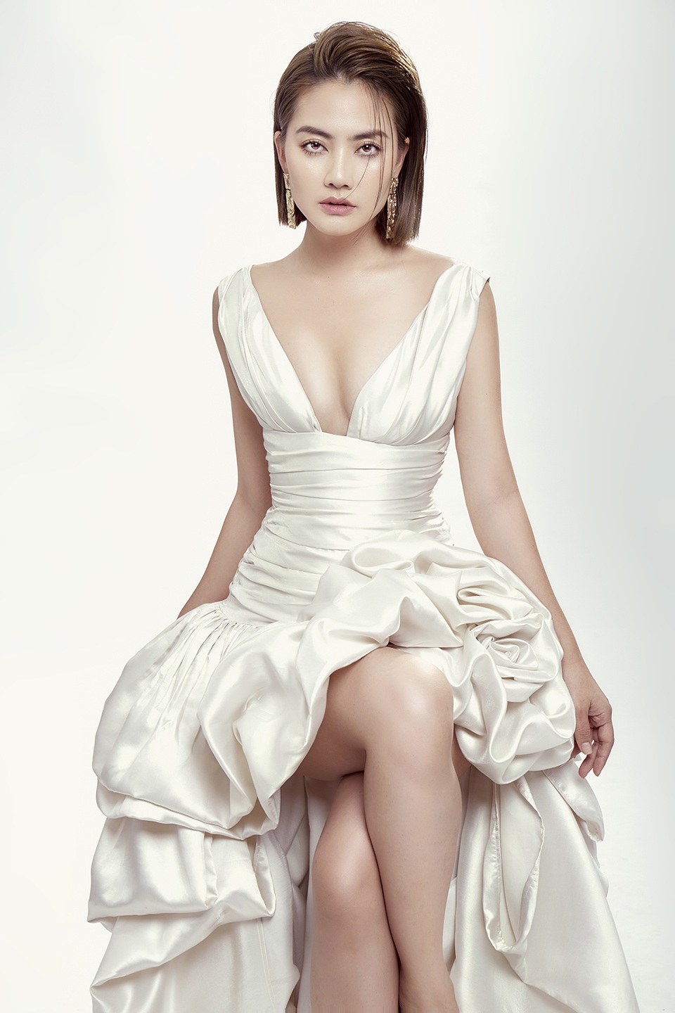 Vào vai phản diện, Ngọc Lan chạnh lòng khi bị khán giả nhắn tin chửi bới - 4