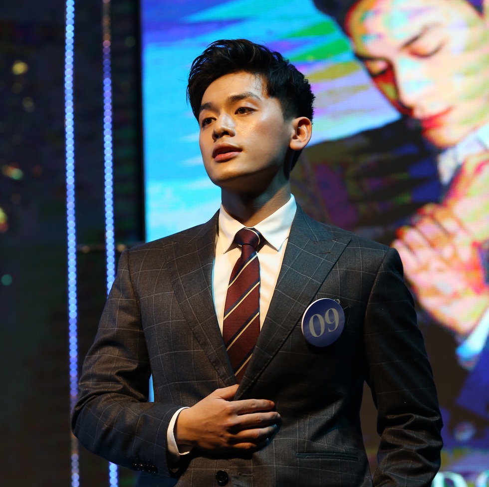 Á vương Ngoại thương: Ngoại hình chuẩn hot boy, thành tích học tập đáng nể - 5 Á vương Ngoại thương: Ngoại hình chuẩn hot boy, thành tích học tập đáng nể - 5
