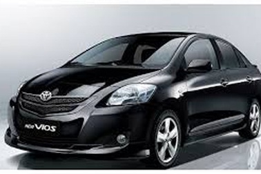 Thấy công an, kẻ cắp ô tô nhảy xuống kênh tẩu thoát