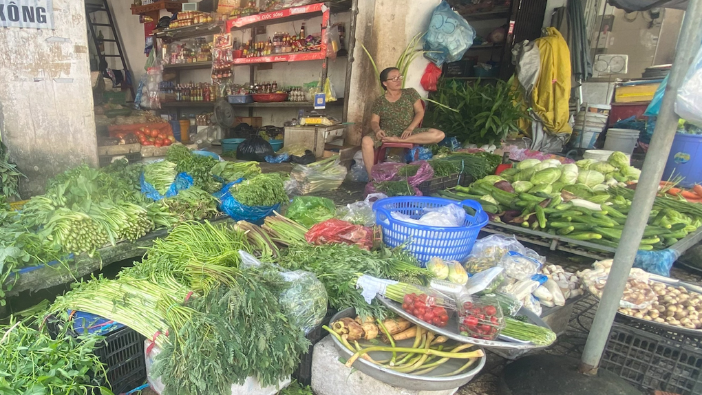 Giá rau tăng sốc, chuyên gia cảnh báo mặt bằng giá mới đang hình thành - 1