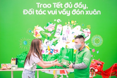 Xuân ấm áp "gói" trong vạn khoảnh khắc ý nghĩa: Cùng Grab chung tay, trao Tết đủ đầy
