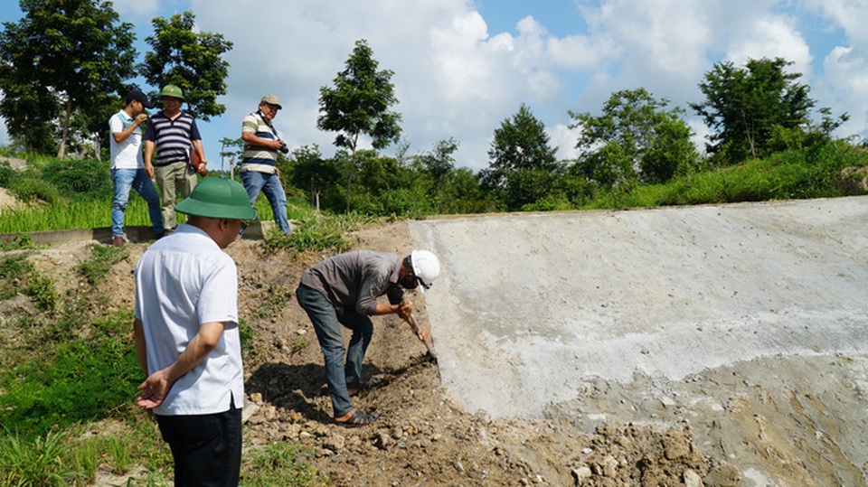 Yêu cầu kiểm định độc lập công trình trăm tỷ chưa bàn giao đã tan nát - 3 Yêu cầu kiểm định độc lập công trình trăm tỷ chưa bàn giao đã tan nát - 3