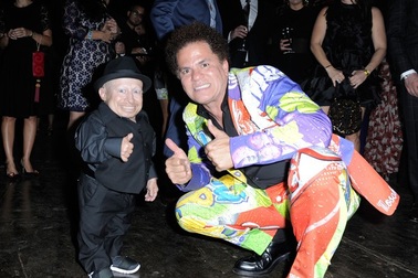 Verne Troyer điều trị ngộ độc rượu trước khi chết