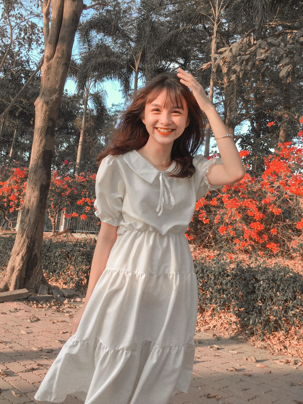 Nữ sinh với nụ cười trong sáng, hồn nhiên khiến bao chàng trai thổn thức - 8 Nữ sinh với nụ cười trong sáng, hồn nhiên khiến bao chàng trai thổn thức - 8