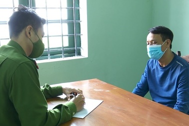 Gã "Sở Khanh" chuyên lừa tình phụ nữ có chồng, quay clip tống tiền