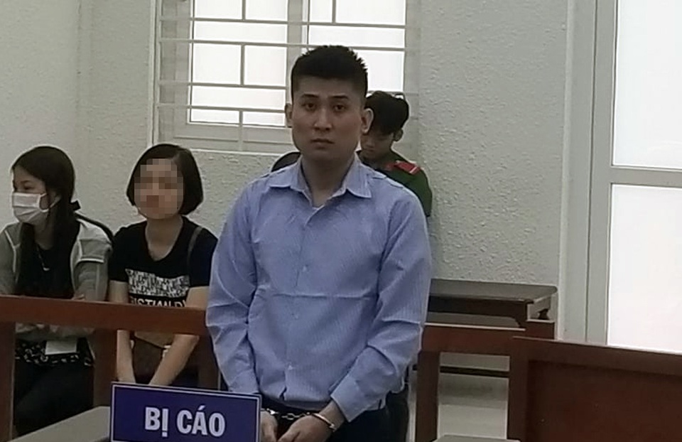Cựu cán bộ an ninh Công an Hà Nội làm giả giấy tờ để lừa đảo - 1 Cựu cán bộ an ninh Công an Hà Nội làm giả giấy tờ để lừa đảo - 1