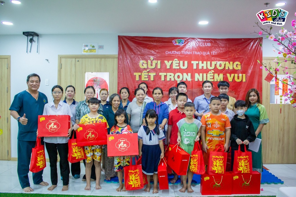 Kids Club và hành trình Gửi yêu thương - Tết trọn niềm vui - 4 Kids Club và hành trình Gửi yêu thương - Tết trọn niềm vui - 4