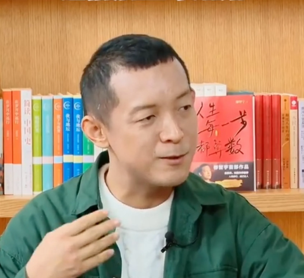 Thiên tài toán học đi tu 12 năm bất ngờ cưới vợ và sống đời thường - 2 Thiên tài toán học đi tu 12 năm bất ngờ cưới vợ và sống đời thường - 2