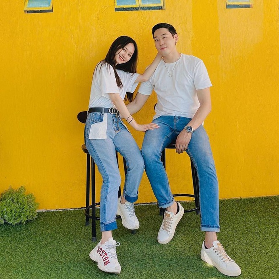 Cô gái Việt dẫn bạn trai Hàn ngắm cảnh đẹp nao lòng ở Huế - 17 Cô gái Việt dẫn bạn trai Hàn ngắm cảnh đẹp nao lòng ở Huế - 17