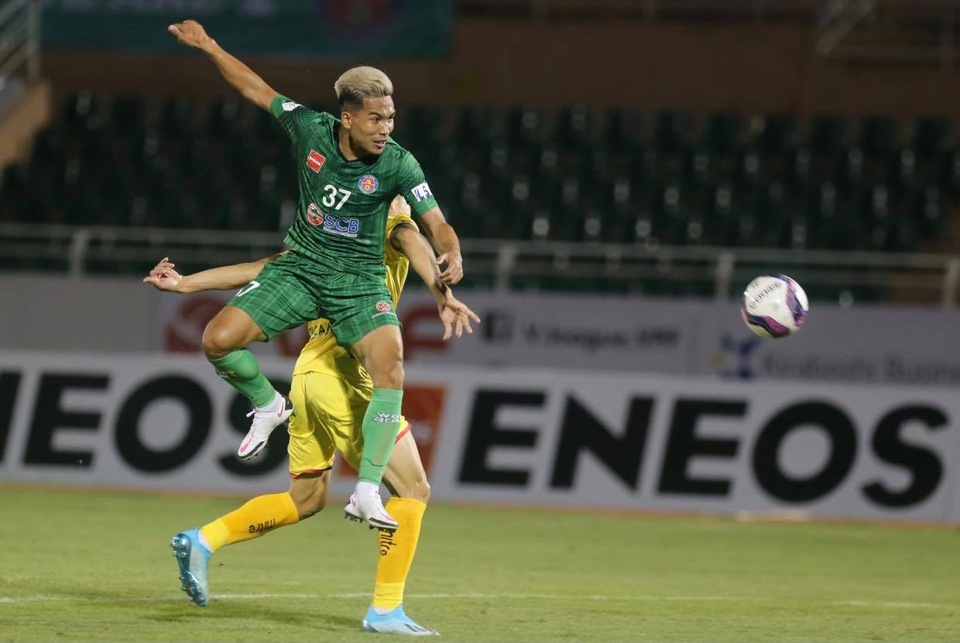 Sài Gòn FC thắng SL Nghệ An trong trận cầu không có khán giả - 1 Sài Gòn FC thắng SL Nghệ An trong trận cầu không có khán giả - 1