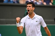 Djokovic: "Tôi muốn mọi người dành cho Shapovalov một tràng pháo tay lớn"