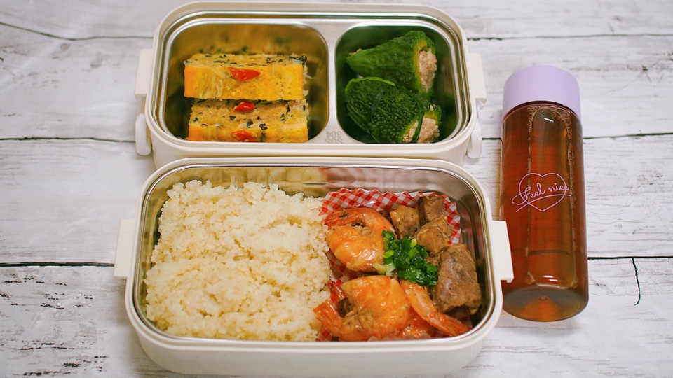 Lác mắt với hộp cơm văn phòng cô vợ đảm chuẩn bị cho chồng mỗi ngày - 3