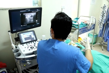 Có cục nhỏ ở ngực, đi khám phải qua những bước nào?