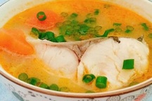Cách nấu canh cá thơm ngon, không bị tanh với cà chua