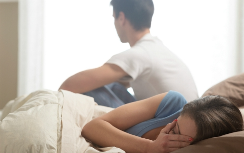 Đêm tân hôn, chồng tức giận khi tôi cầm một chiếc khăn trên tay - 1 Đêm tân hôn, chồng tức giận khi tôi cầm một chiếc khăn trên tay - 1