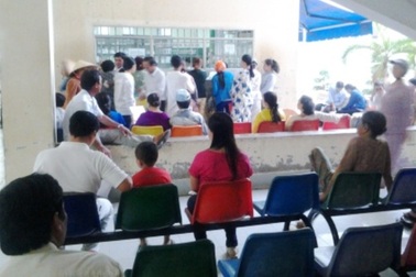 Còn không ít viên chức y tế chưa làm hài lòng người bệnh