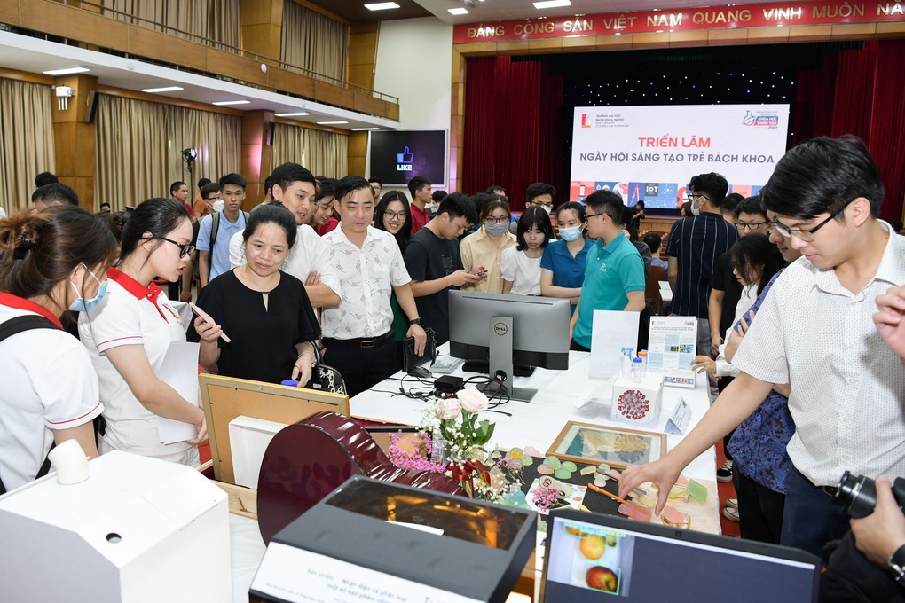 Năm 2022: Sinh viên ĐH Bách khoa Hà Nội có 81 công trình xuất bản quốc tế - 2 Năm 2022: Sinh viên ĐH Bách khoa Hà Nội có 81 công trình xuất bản quốc tế - 2
