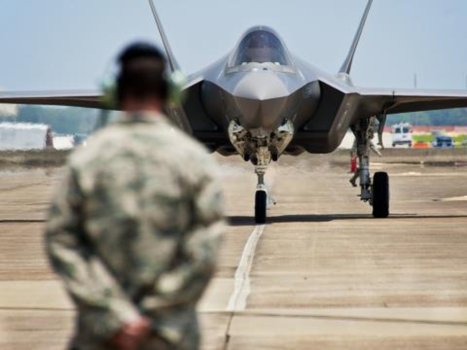 NATO chia rẽ bởi lời nhạo báng trần trụi - 2 NATO chia rẽ bởi lời nhạo báng trần trụi - 2