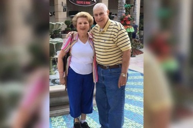 Cuộc gọi kỳ lạ từ người mất tích sau thảm kịch sập chung cư ở Mỹ