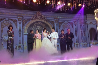 Hari Won hỏi Trấn Thành: "Anh có nuôi em suốt đời được không?"