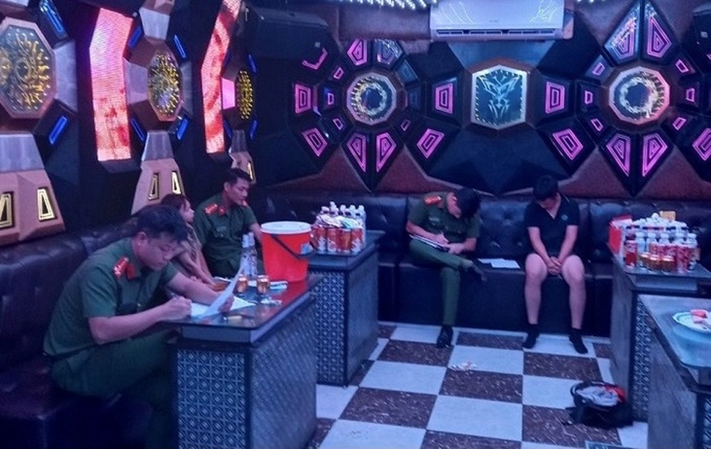 Vĩnh Phúc tăng cường kiểm tra đột xuất quán karaoke, vũ trường - 1 Vĩnh Phúc tăng cường kiểm tra đột xuất quán karaoke, vũ trường - 1