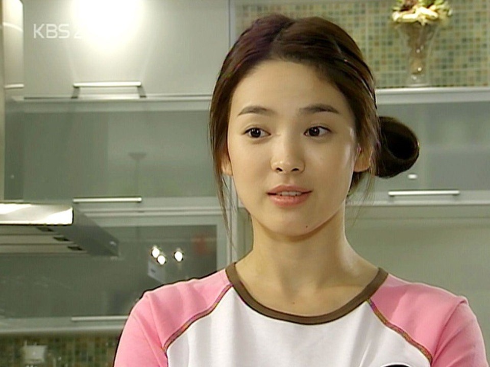 Nhan sắc nổi bật thời đi học của Song Hye Kyo - 5 Nhan sắc nổi bật thời đi học của Song Hye Kyo - 5