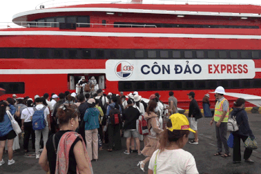 Trải nghiệm đi về trên tàu cao tốc TPHCM - Côn Đảo