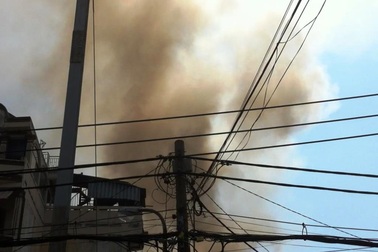 Cháy lớn thiêu rụi căn nhà 2 tầng