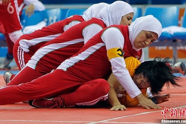 Những màn “chim ưng bắt gà” tại ASIAD 16