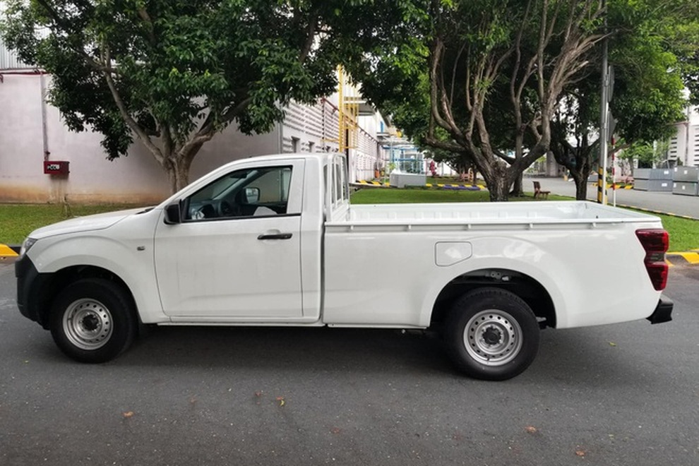 Tuần qua, thị trường dồn dập đón nhận thông tin xe mới - 4