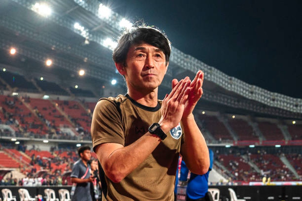 Torcedores ameaçam boicotar seleção tailandesa para apoiar técnico Masatada Ishii - 1 Cổ động viên dọa tẩy chay tuyển Thái Lan để ủng hộ HLV Masatada Ishii - 1